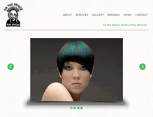 Tablet Screenshot of onthefringehairdesign.com